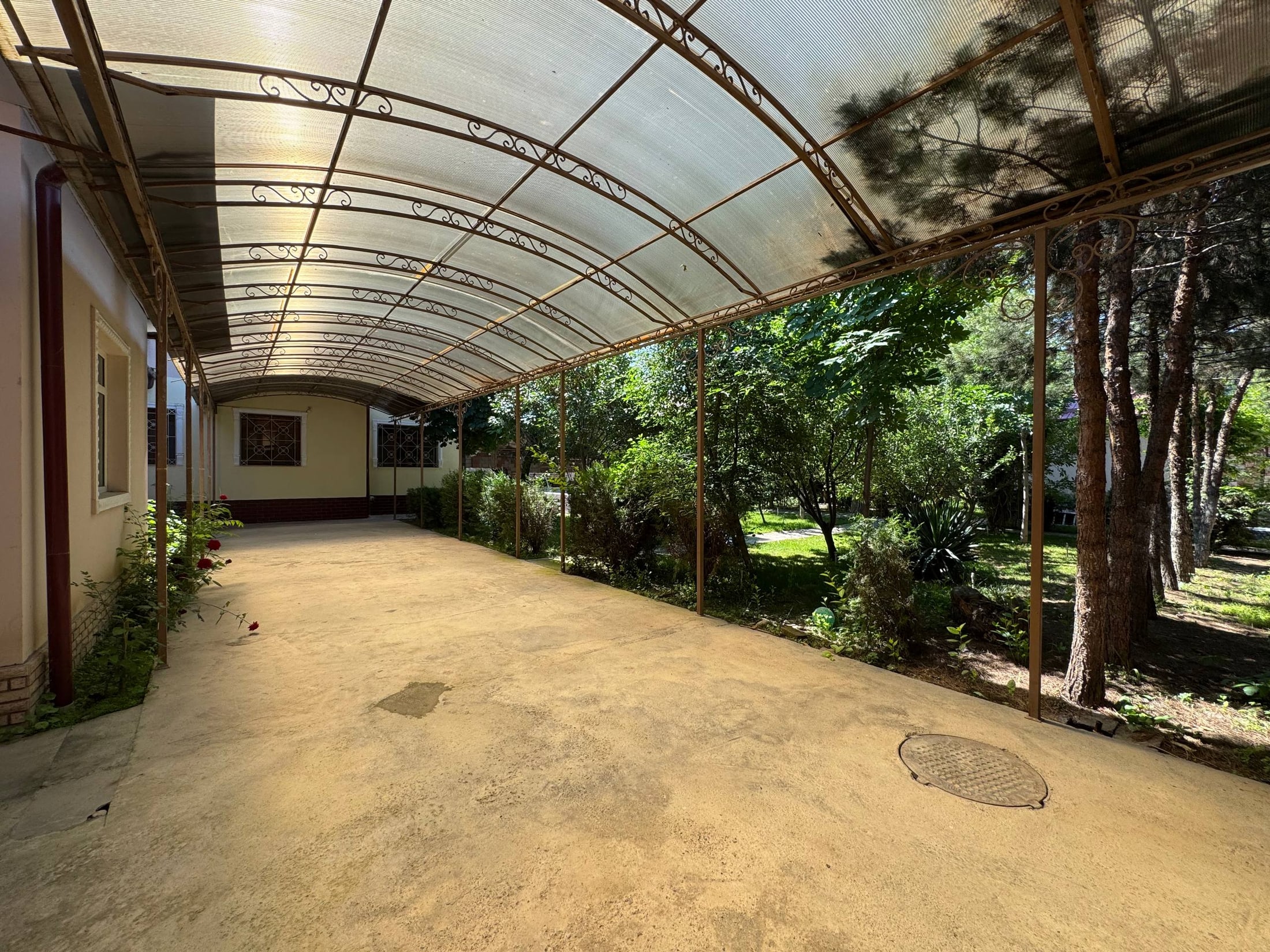 6-room house