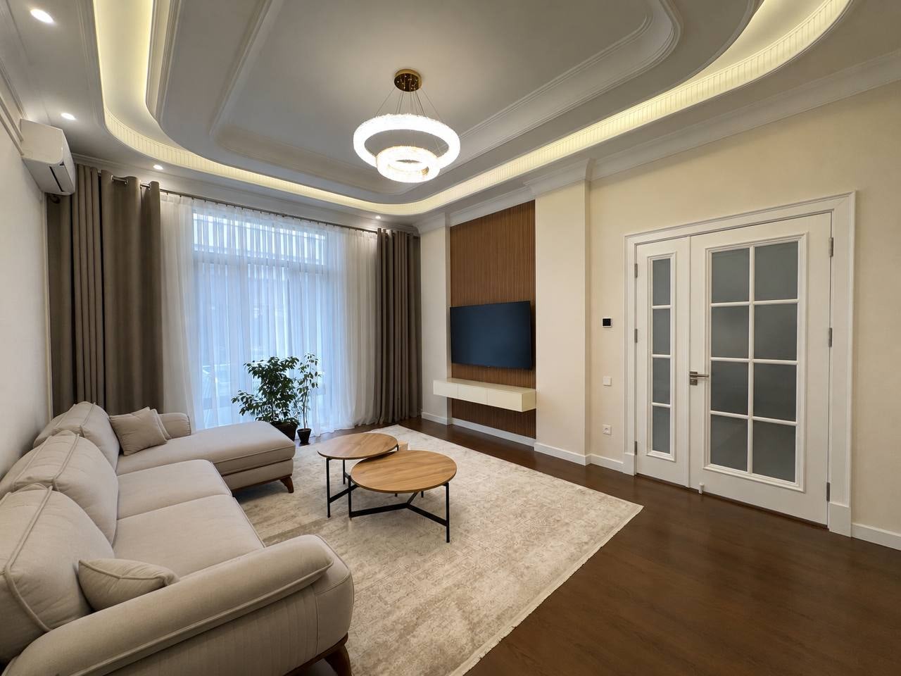Продается Коттедж 257м2, 2 сот, станция метро Строителей, Хонабад