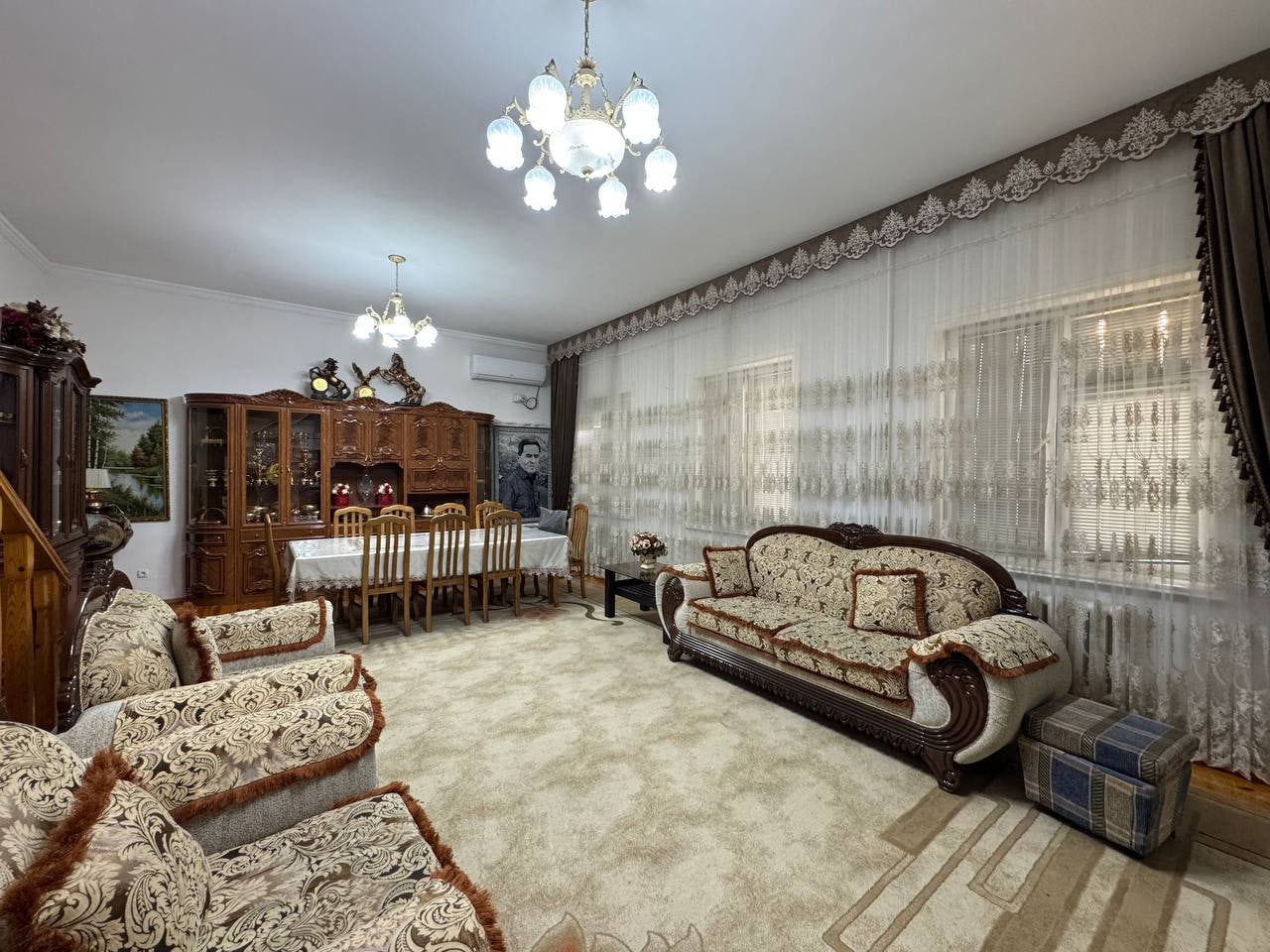 10-room house